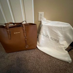 Michael Kors multifunctional large carryall